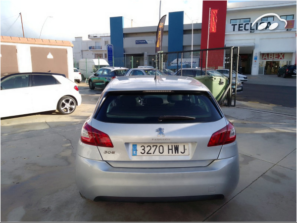 Peugeot 308 1.6 HDI Qllure 9