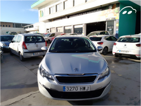 Peugeot 308 1.6 HDI Qllure 4