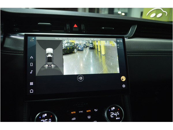 Jaguar F-Pace 2.0D I4 HEV - R-DYNAMIC-S 204 CV 11