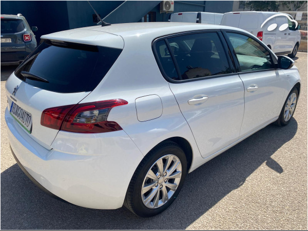 Peugeot 308 STYLE 1.2 130CV 6