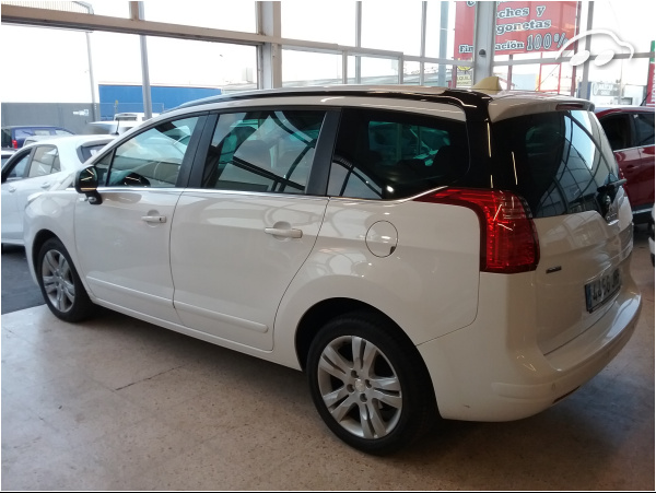 Peugeot 5008 ALLURE 4