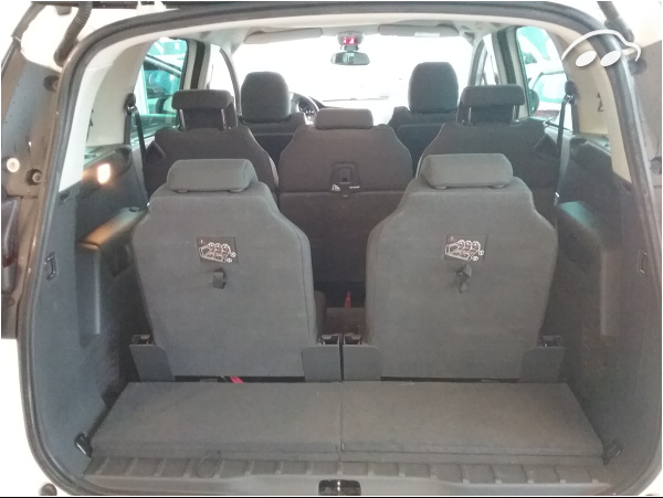 Peugeot 5008 ALLURE 1