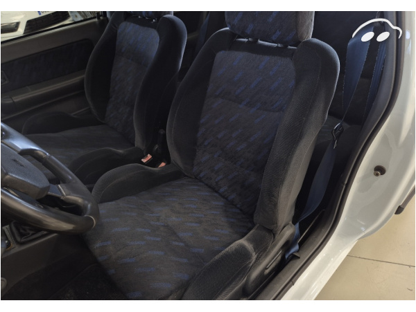 Renault Clio 16V 1.8 10