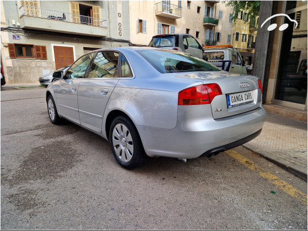 Audi A4 2.0 TDI 5