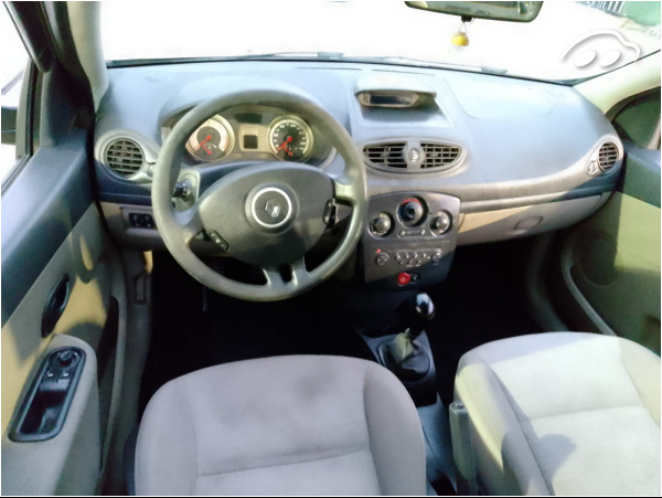 Renault Clio 1.5 DCI 8