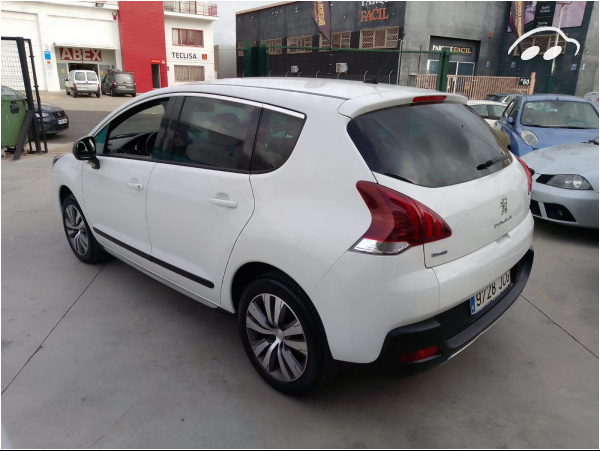 Peugeot 3008 1.6 HDI  4