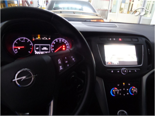 Opel Zafira 1.4 GASOLINA 8