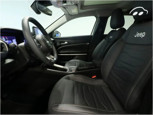 Jeep AVENGER 1.2 MHEV 81KW SUMMIT 110CV 5P 3