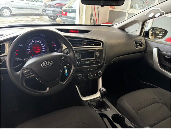 Kia Ceed  6