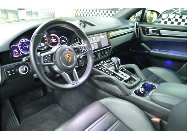 Porsche Cayenne COUPE E-HYBRID 10