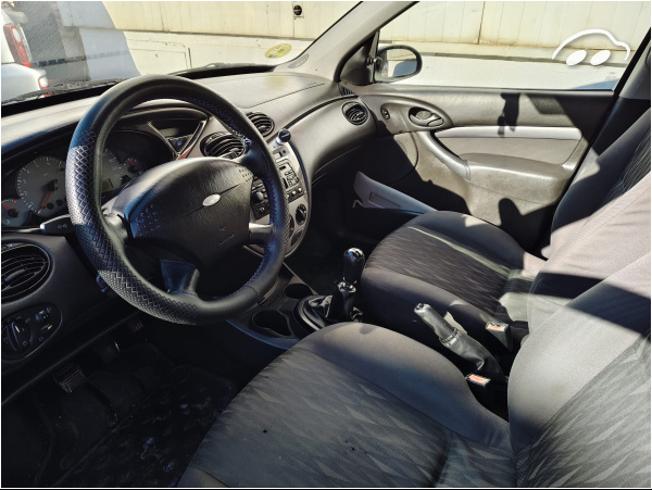 Ford Focus 1.6 8