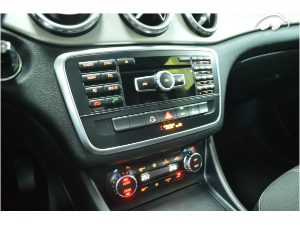 Mercedes-benz Clase GLA 200 CDI URBAN 10