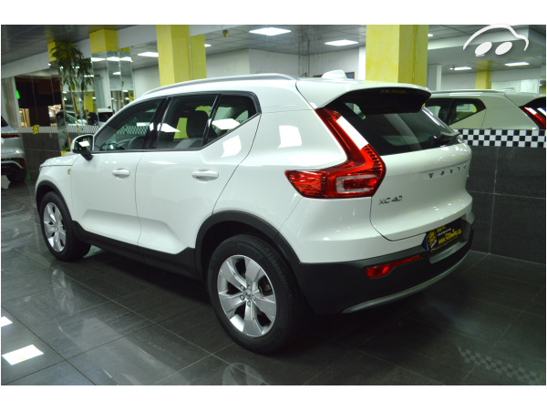 Volvo Xc40 2.0 D3 MOMENTUM PRO  3