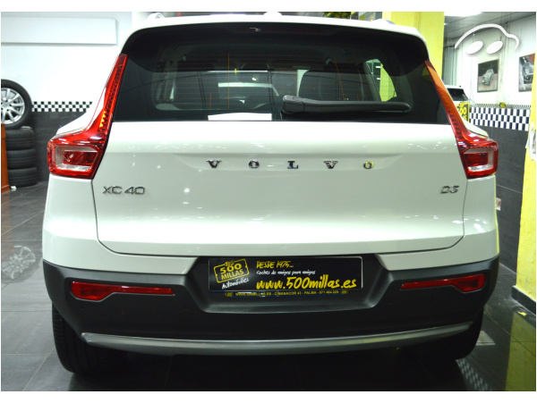 Volvo Xc40 2.0 D3 MOMENTUM PRO  4
