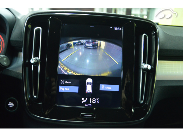 Volvo Xc40 2.0 D3 MOMENTUM PRO  10