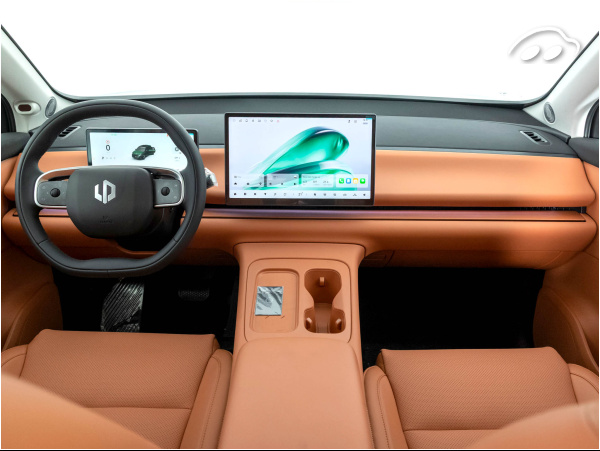 Leapmotor C10 HYBRID ENCHUFABLE AUTORECARGABLE AUTOMATICO DESIGN REEV 9