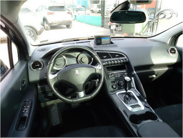 Peugeot 3008 1.6 HDI  7