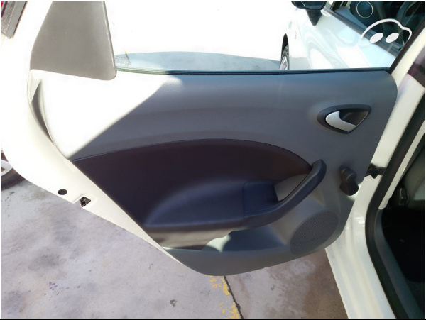 Seat Ibiza 1.4 Reference 11