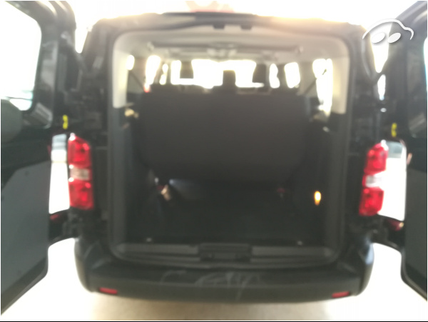 Opel Vivaro talla L 9 PL 10