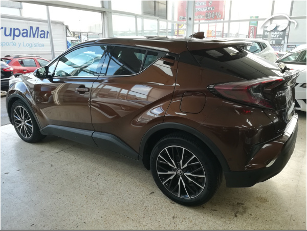 Toyota C-HR STYLE 3
