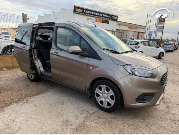 Ford Tourneo courier  4