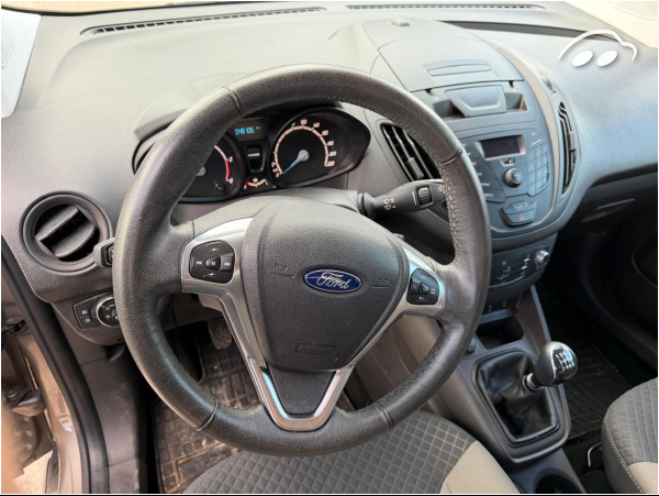 Ford Tourneo courier  5