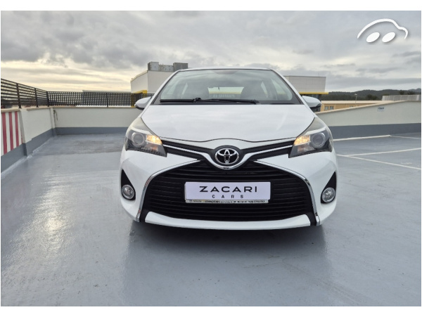 Toyota Yaris  9