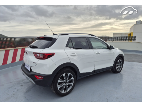Kia Stonic  10