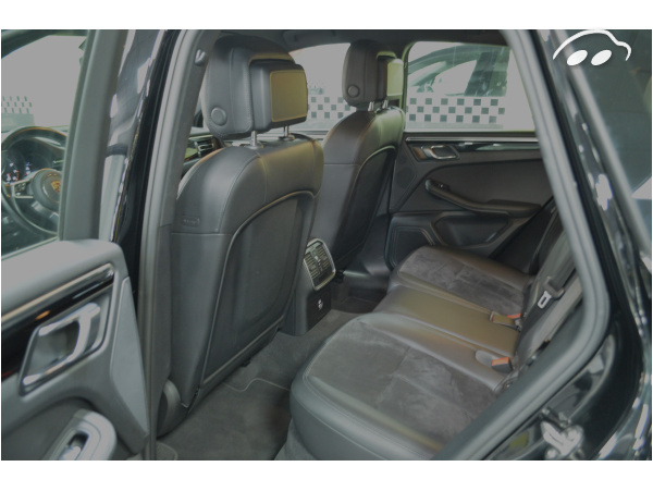 Porsche Macan 2.0 245 cv 12