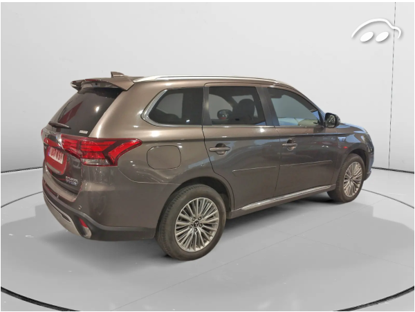 Mitsubishi Outlander 2.4 PHEV Kaiteki 4WD 2