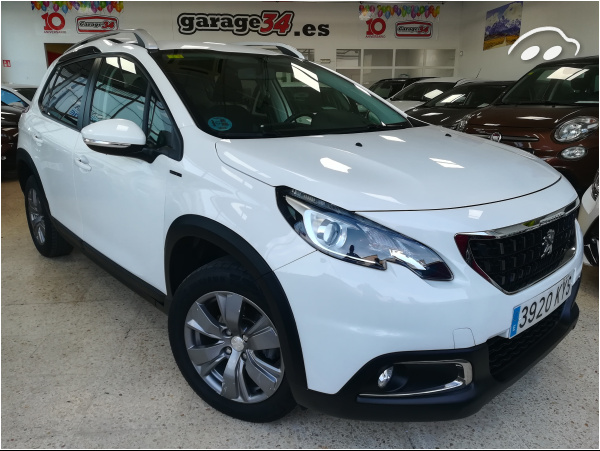 Peugeot 2008 SIGNATURE 1