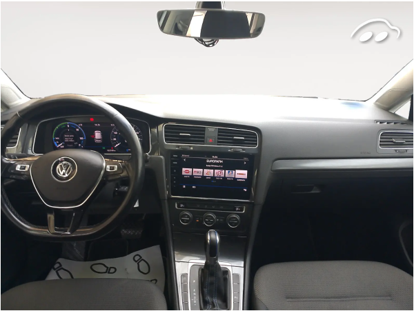 Volkswagen Golf e-Golf 4