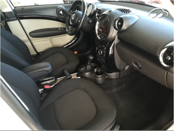 Mini Cooper D Countrymann COOPER D AUT 6