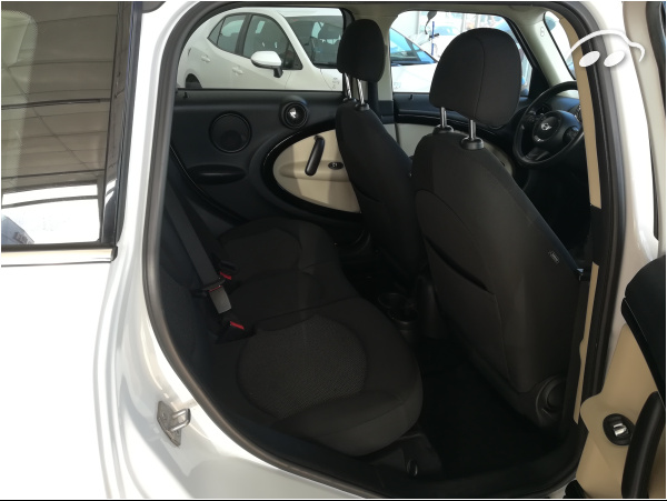 Mini Cooper D Countrymann COOPER D AUT 7