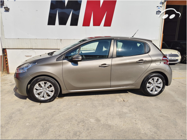 Peugeot 208 1.2 2