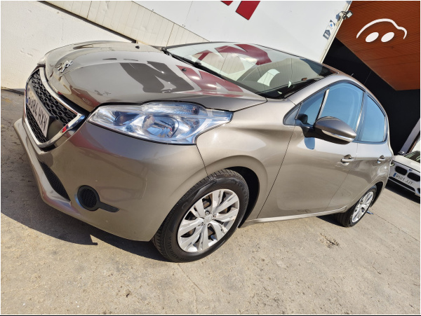 Peugeot 208 1.2 3