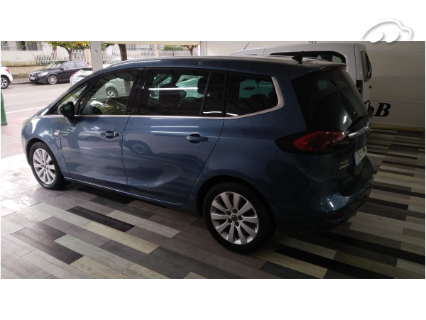 Opel Zafira TOURER EXCELLENCE 2.0 CDTI 4