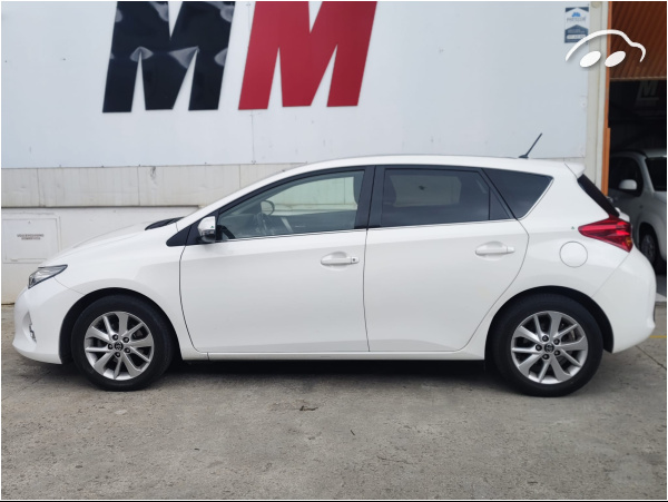 Toyota Auris 1.9 3