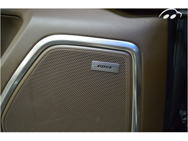 Porsche Macan turbo 8