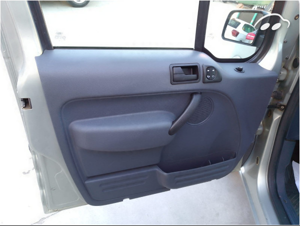 Ford Tourneo Connect 1.8 TDCI 9