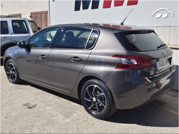 Peugeot 308 1.2 4