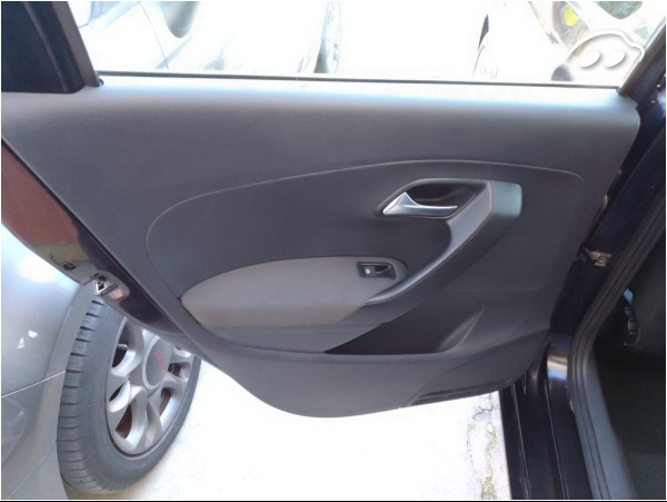 Volkswagen Polo 1 11