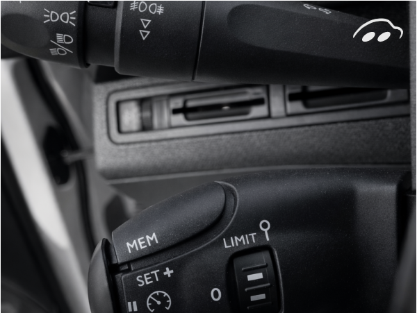 Peugeot 3008 ALLURE 130CV 10