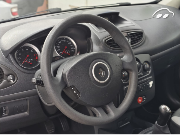 Renault Clio 1.2 8