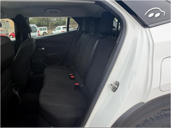 Peugeot 2008  7