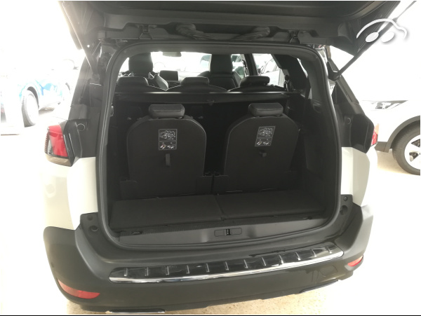 Peugeot 5008 SUV 1.6 gt line 6