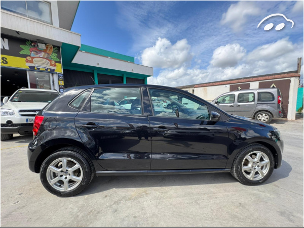 Volkswagen Polo 1.4 Advance 8