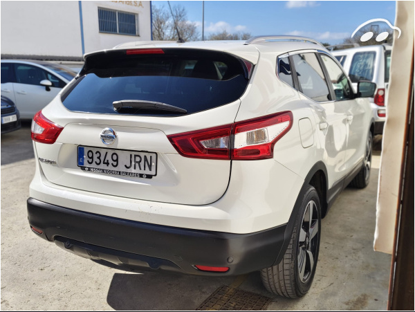 Nissan Qashqai 1.2 6