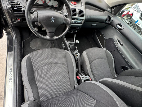 Peugeot 206 1.4 HDI XS Premium  8
