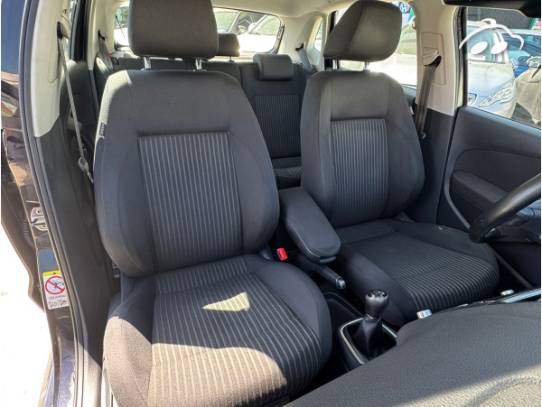 Volkswagen Polo 1.2 TSI Sport RLine 12